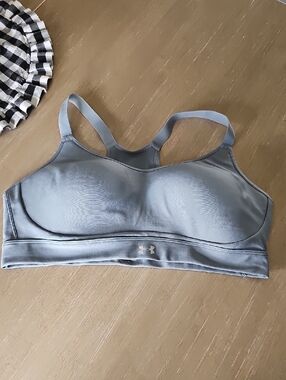 Under Armour Silver/Light Gray Padded Racerback Sports Bra